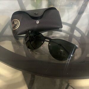 ✨Ray-Ban Cateye sunglasses ✨